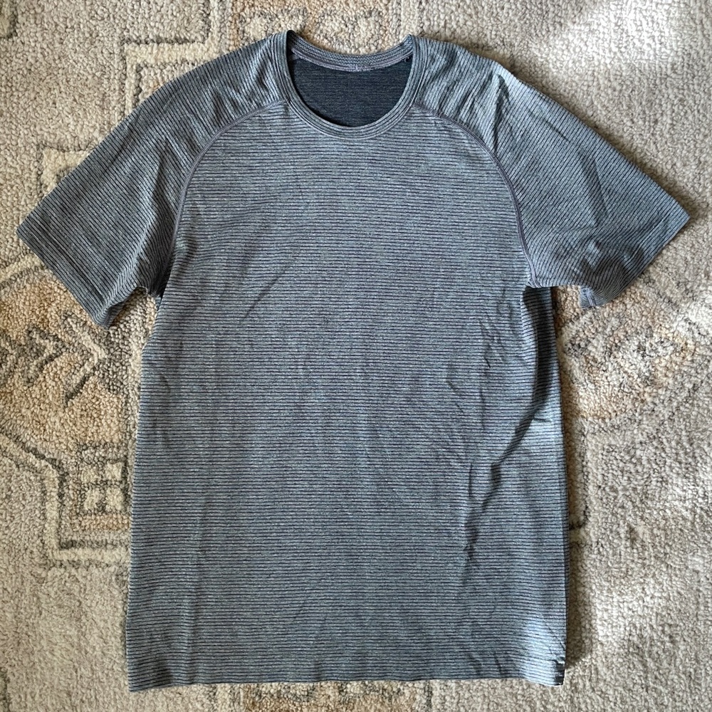Lululemon Metal Vent Tech Short Sleeve